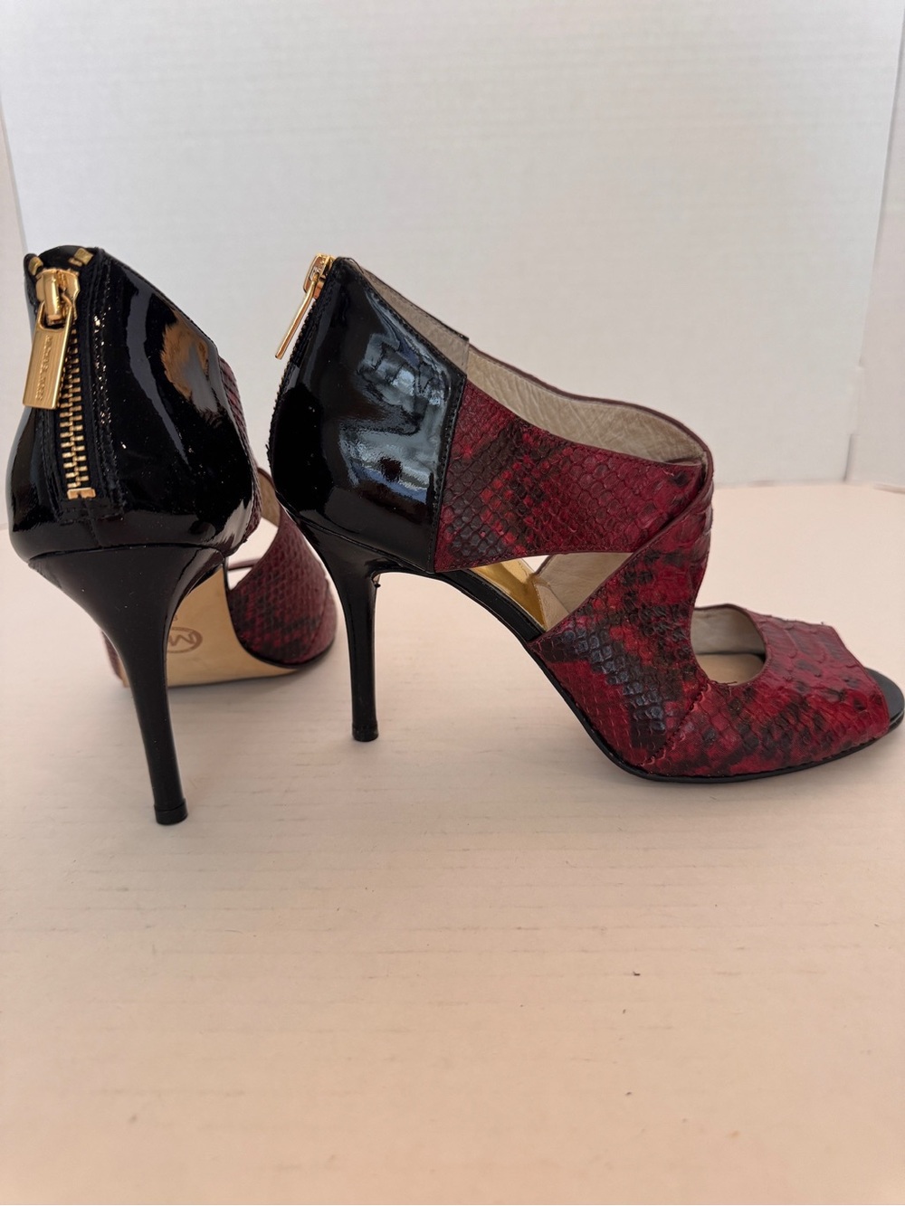 Michael Michael Kors Women 8M Berkley T-Straps Red Leather Snakeskin Heels Pumps